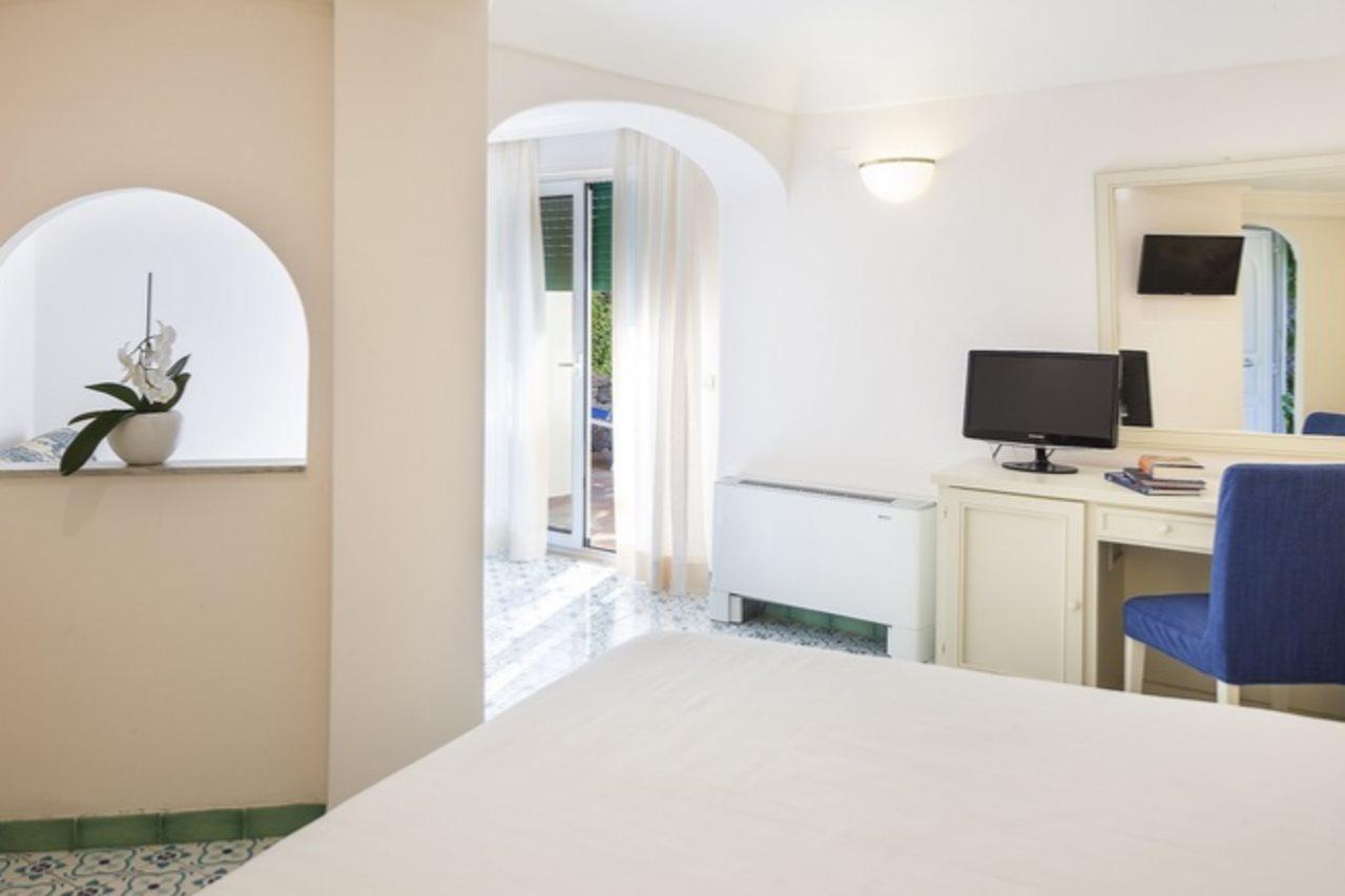 Hotel Continental Ischia Bagian luar foto
