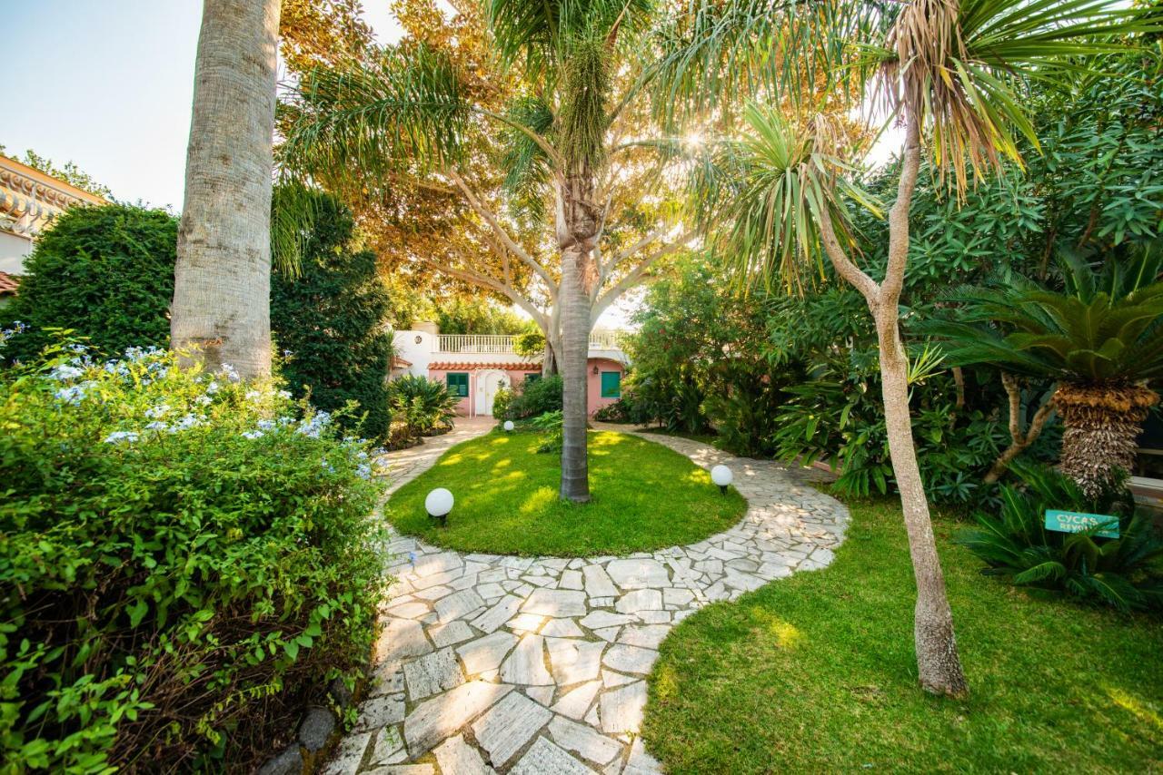 Hotel Continental Ischia Bagian luar foto